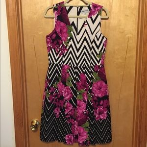 VGUG chevron and floral dress